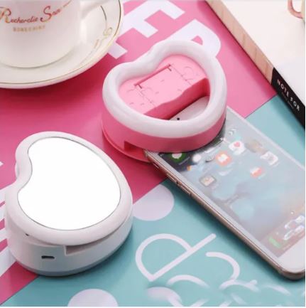 Heart selfie light